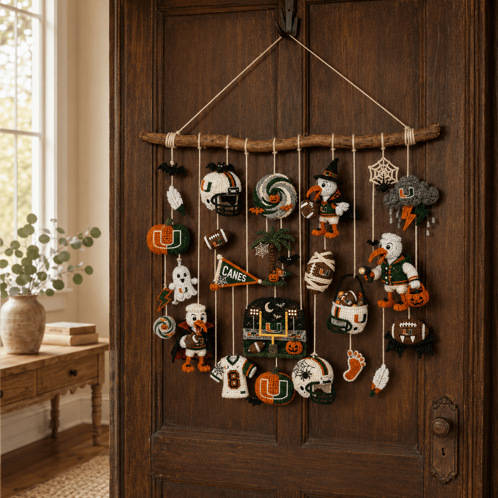 MHC Halloween Crochet Wall Hanging HTTT