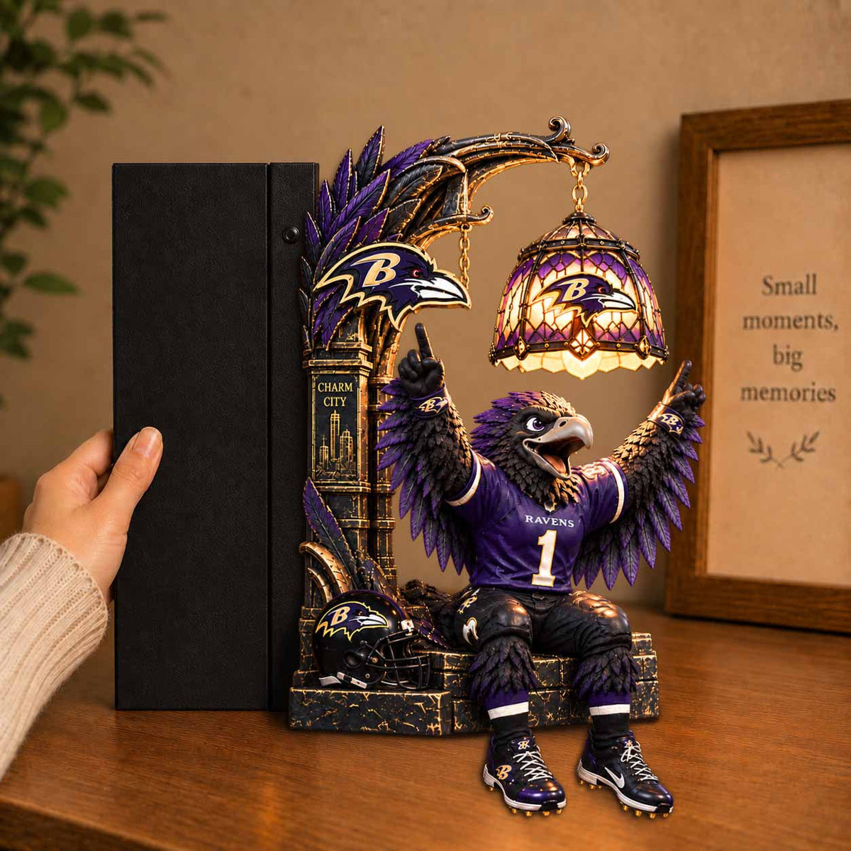 Premium BTR Bookshelf Figurines Lamp PDL